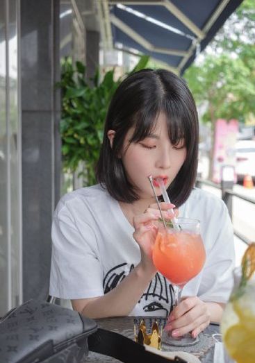 欧美吉他老奶奶_BD国语超清在线观看
