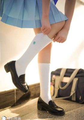 国产亚洲欧美日韩男男网站_青苹果乐园免费高清观看