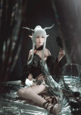 欧美短发女生视频_1080在线播放