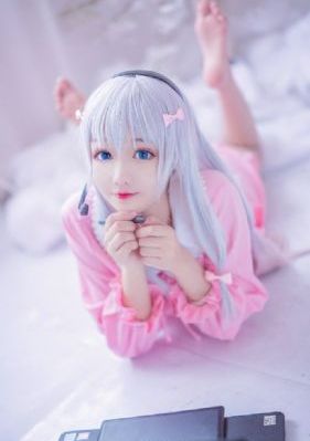 国产粉嫩美乳_迅雷极速版下载
